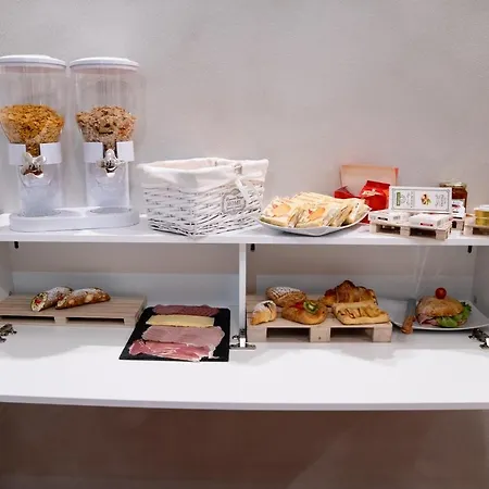 Bed & Breakfast Bb Maison Pirandello 3*