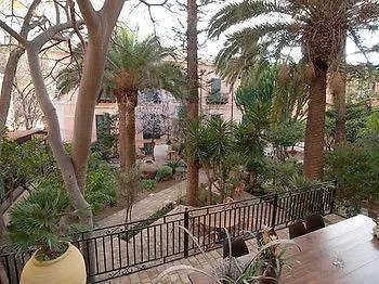 Mansion Pirandello Bed and Breakfast