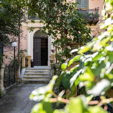 Bed & Breakfast Mansion Pirandello 3*